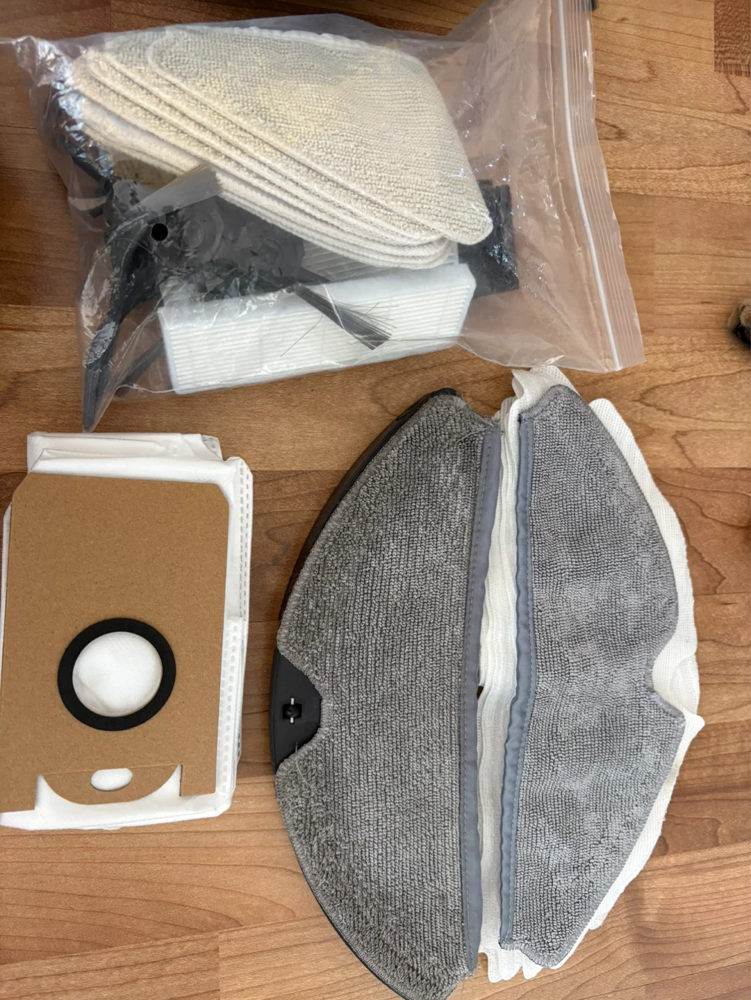 Kyvol Robot Vacuum and Mop Accessories - photo 2