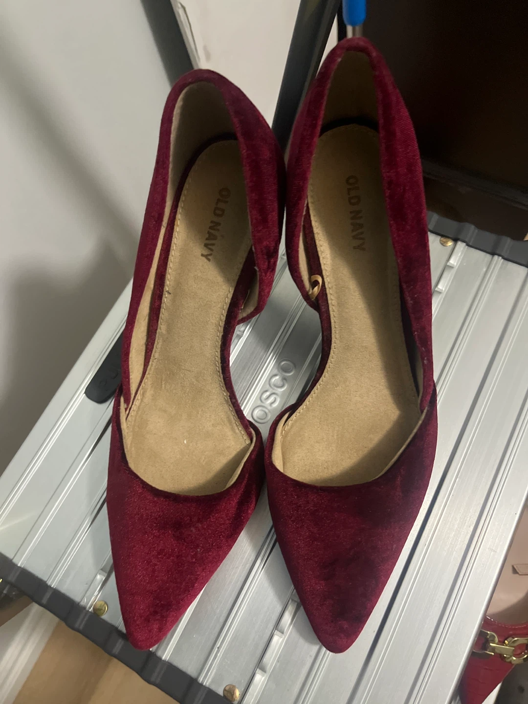 Old Navy Velvet Heels - photo 4