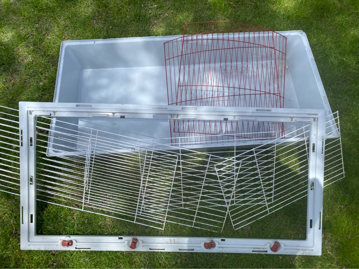 Small Animal Cage with Purple Tray - photo 4