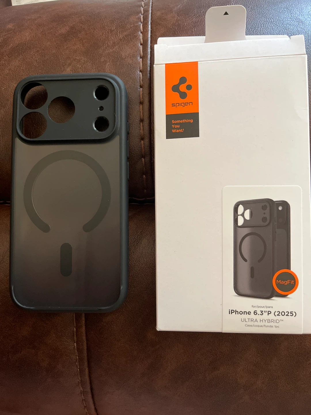 Spigen Ultra Hybrid Case for iPhone17 pro