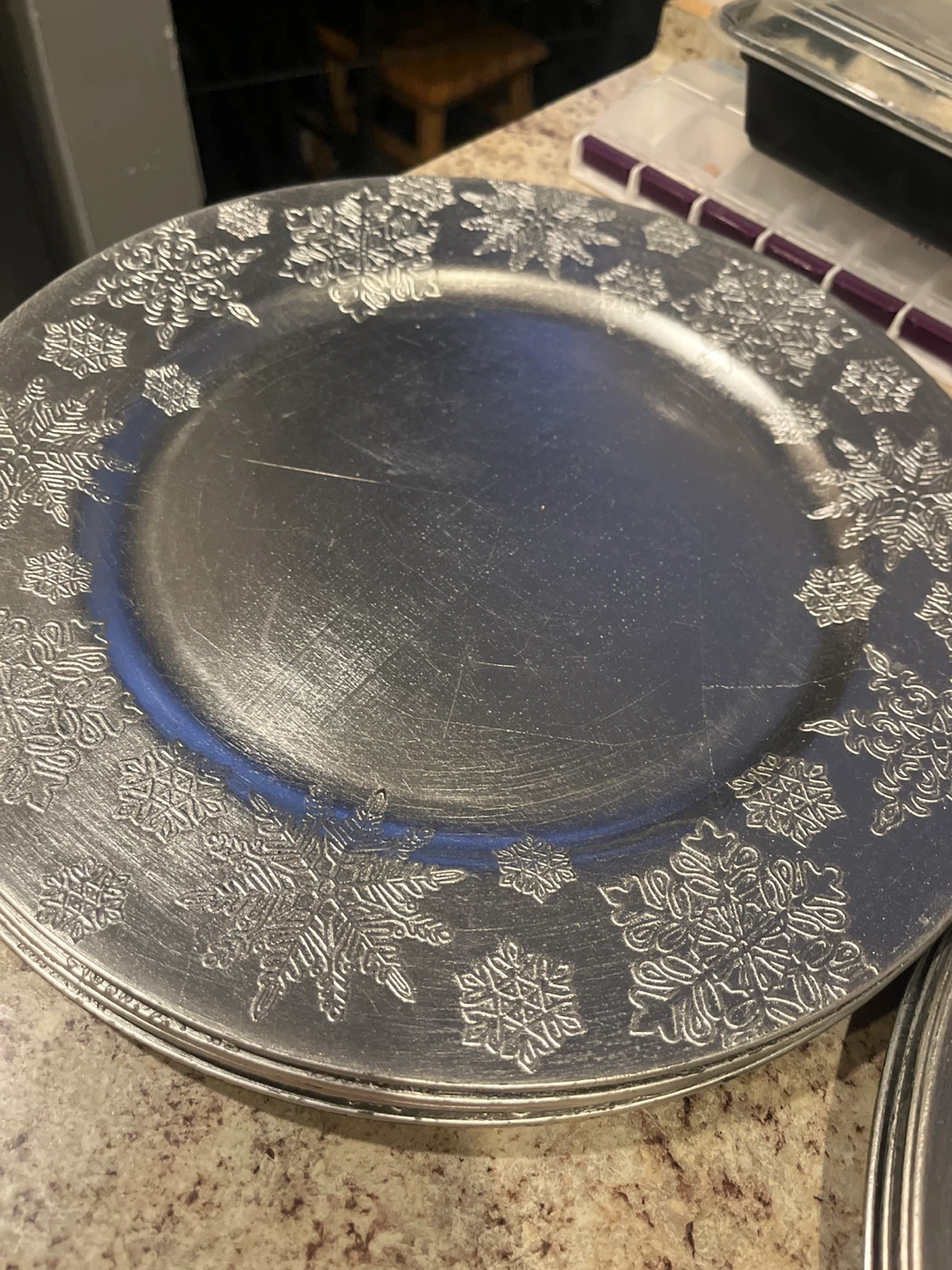 Set of 4 Silver Snowflake Charger Plates