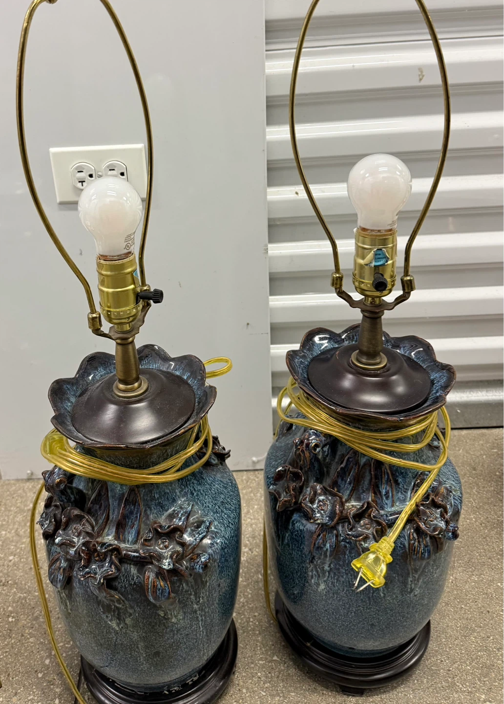 Vintage Art Pottery Stoneware Lamp w/Applied Currents & Flowers - photo 2