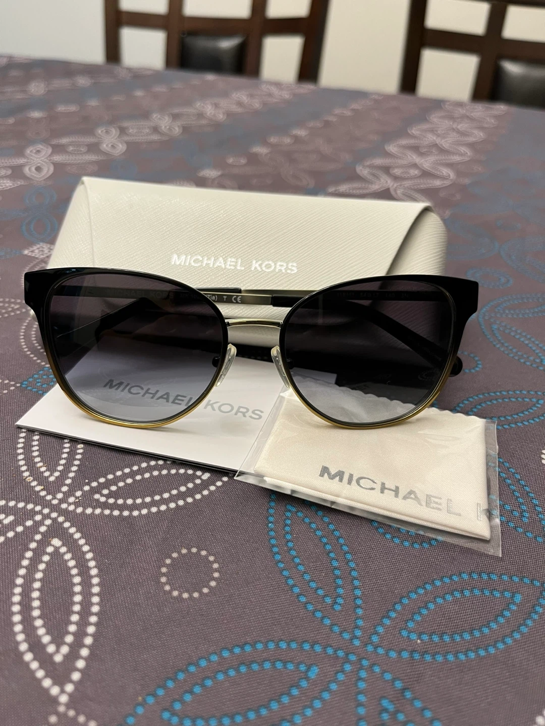 BRAND NEW MICHAEL KORS SUNGLASSES