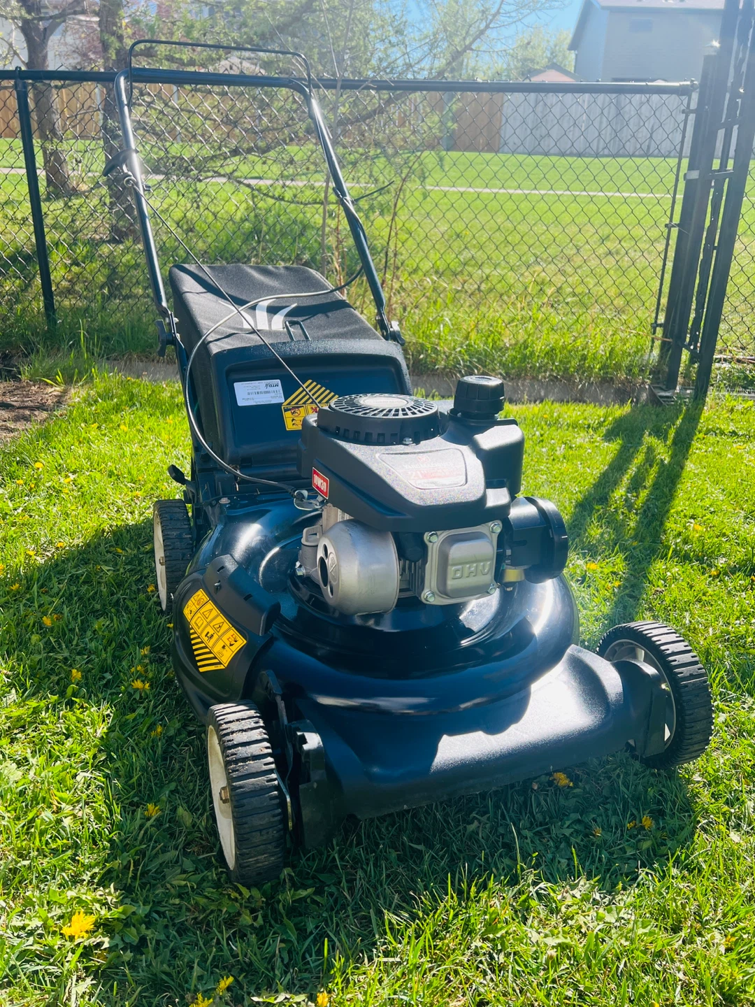 Yard Machines 21" Gas Lawn Mower
