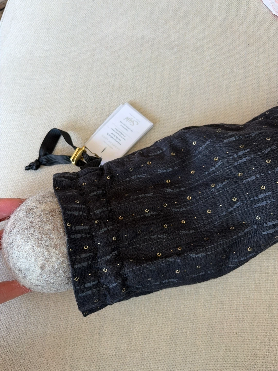 Saje Laundry Love Wool Dryer Ball Set & Laundry Blend - photo 2