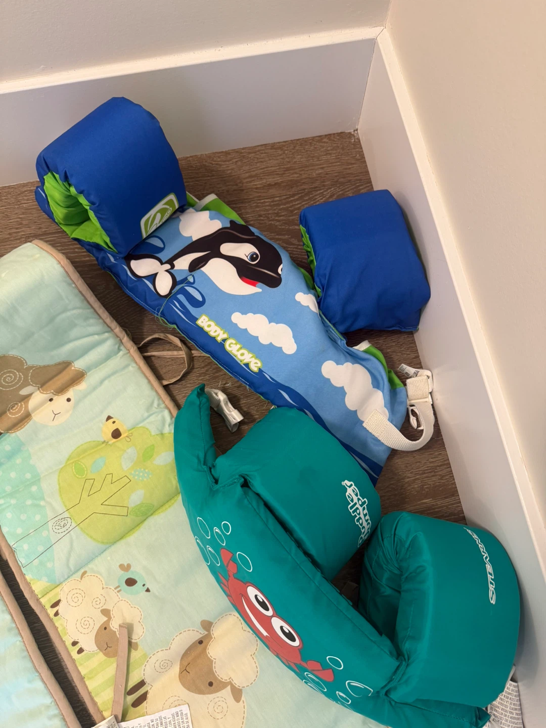 Baby Crib Bumper Pads & Swim Aids - photo 2