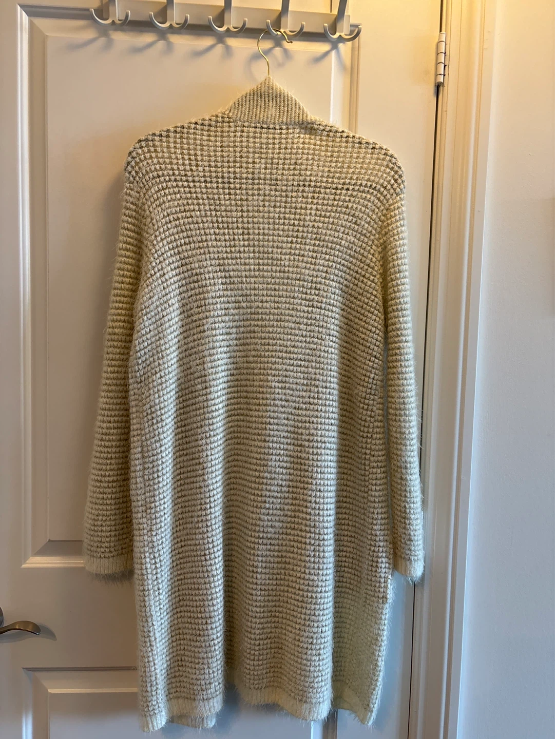 AVON Cream & Gold Fuzzy Cardigan Sweater - L/G (12-14) - photo 2