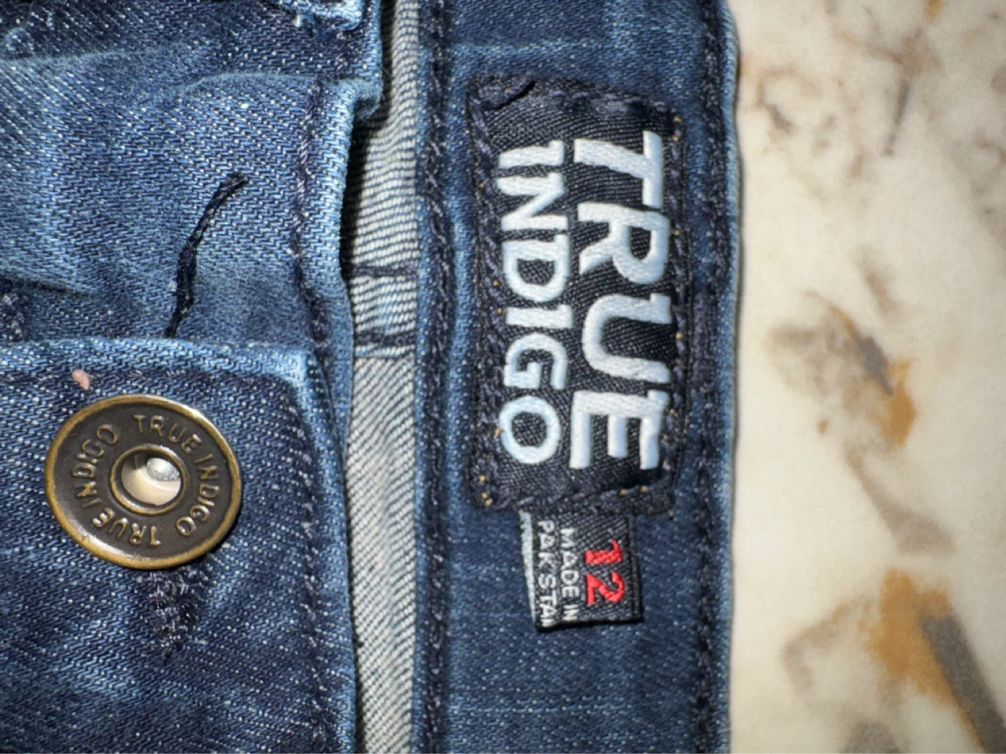 True Indigo Distressed Jeans Size 12 - photo 2
