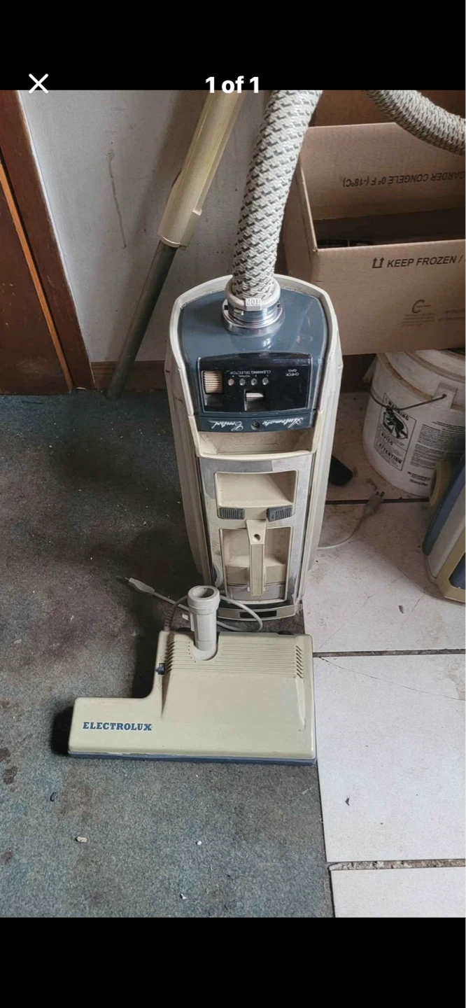 Electrolux Automatic Control Vacuum Cleaner