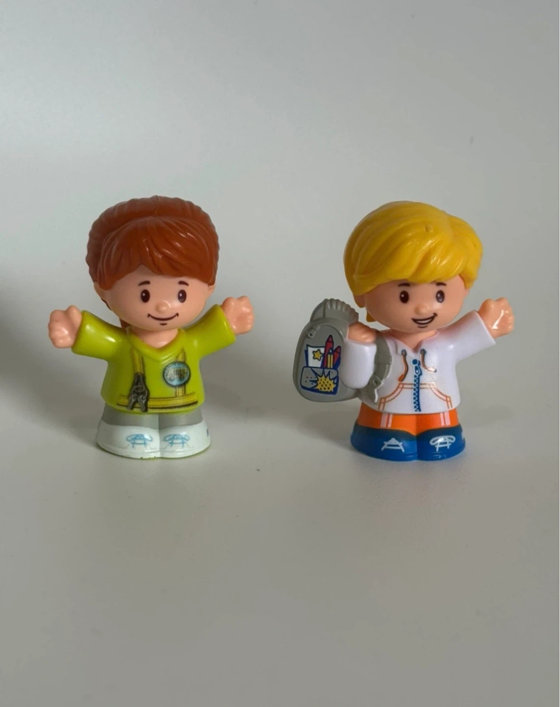 4 Fisher Price Little People Vehicles/figurines - photo 2