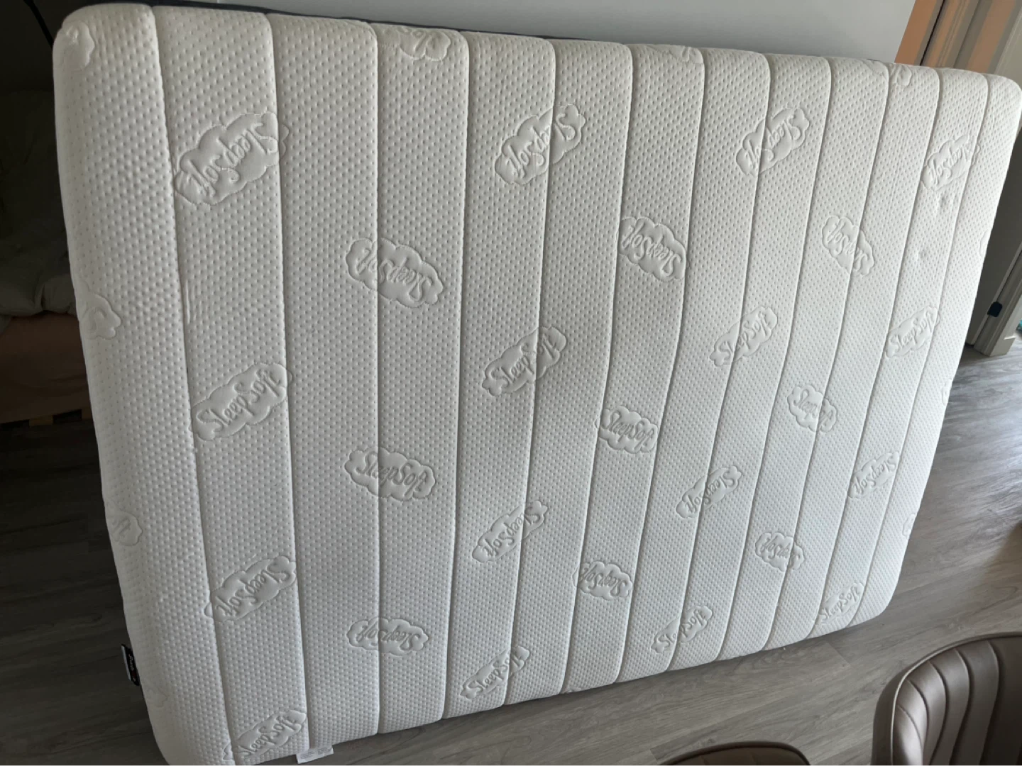 Queen Size Mattress - 10 Inch Memory Foam