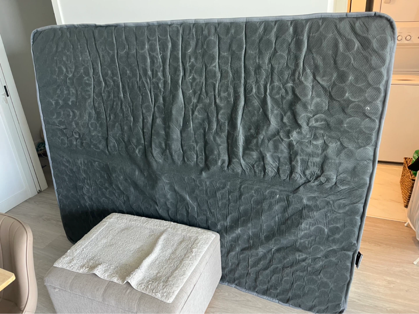 Queen Size Mattress - 10 Inch Memory Foam - photo 3