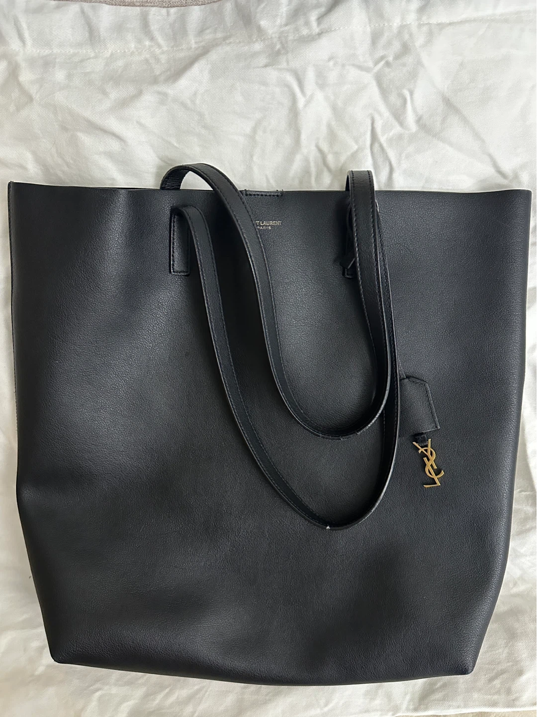 Shopping Saint Laurent in Leather