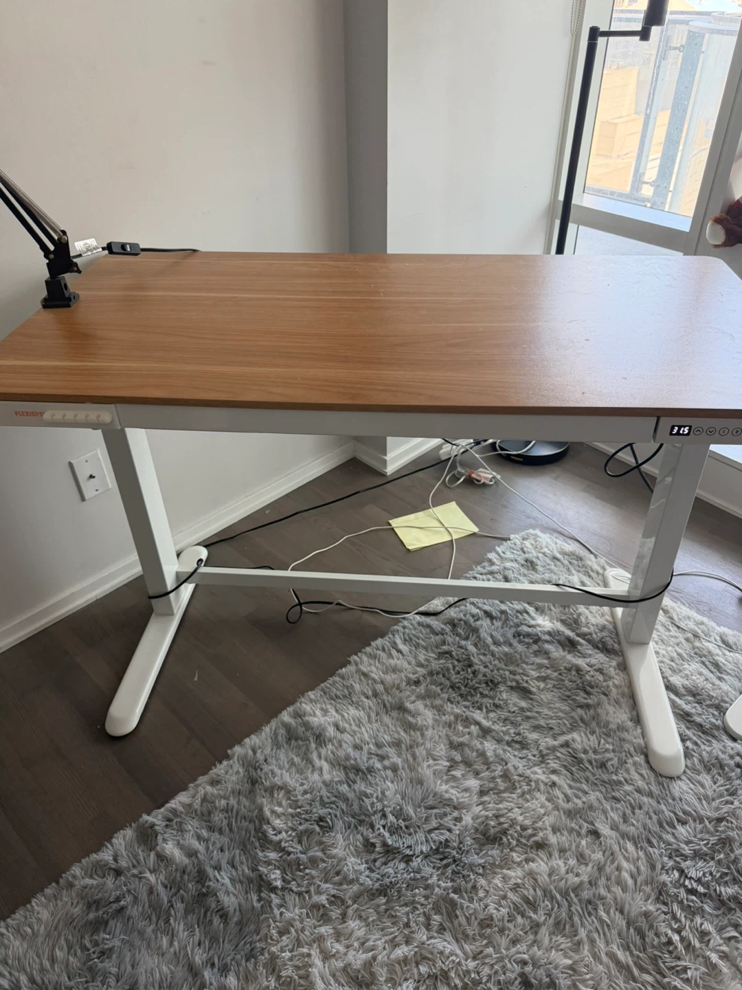 Adjustable Standing Desk + FREE LAMP