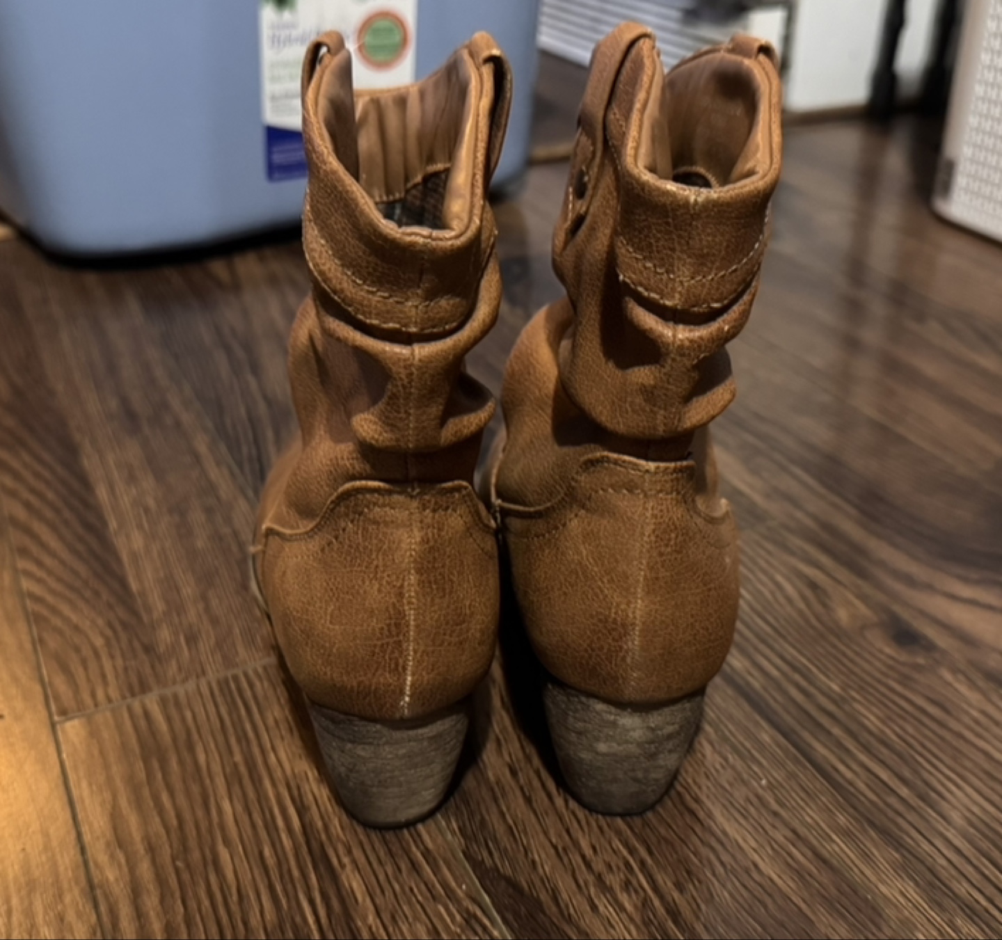 Denver Hayes Brown Faux Leather Ankle Boots Size 7 - photo 3