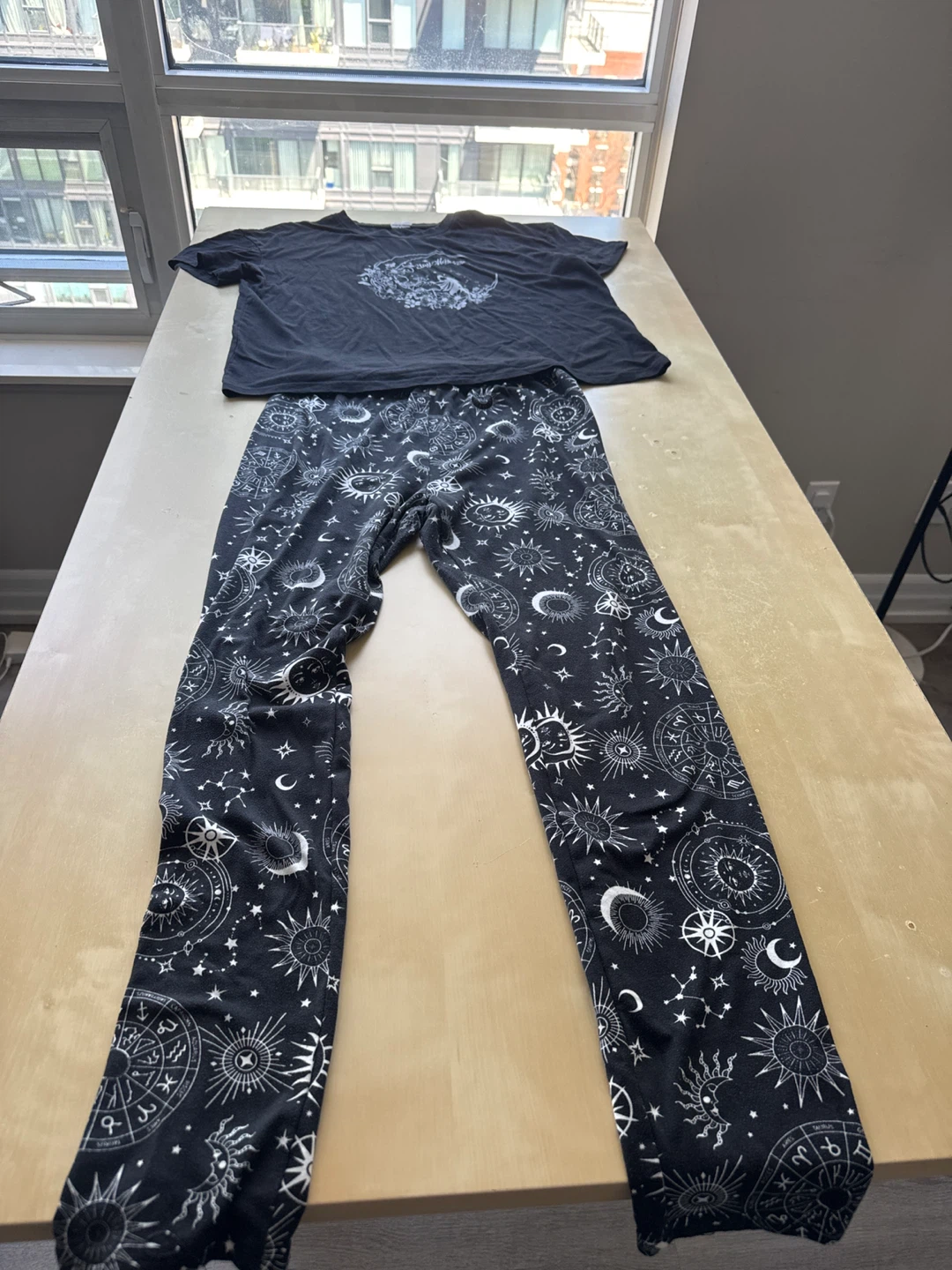 Black "Stay Magical" T-Shirt and Celestial Leggings Set Size L