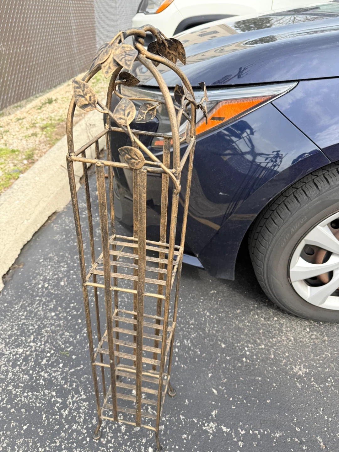 1960’s Vintage Metal 3-tier Shelf Tower French Etagere - photo 3