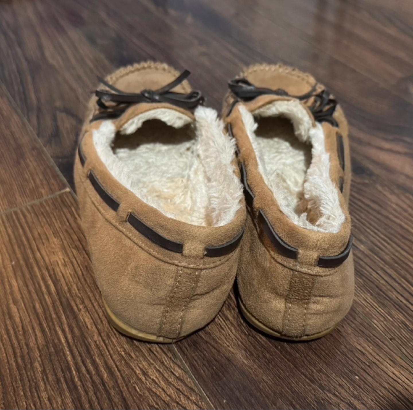 Dearfoam Moccasin Slippers Size 5 Kids, Size 7 Women’s - photo 3