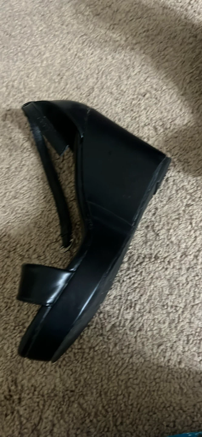 Black Wedge Sandals Size 8 - photo 3