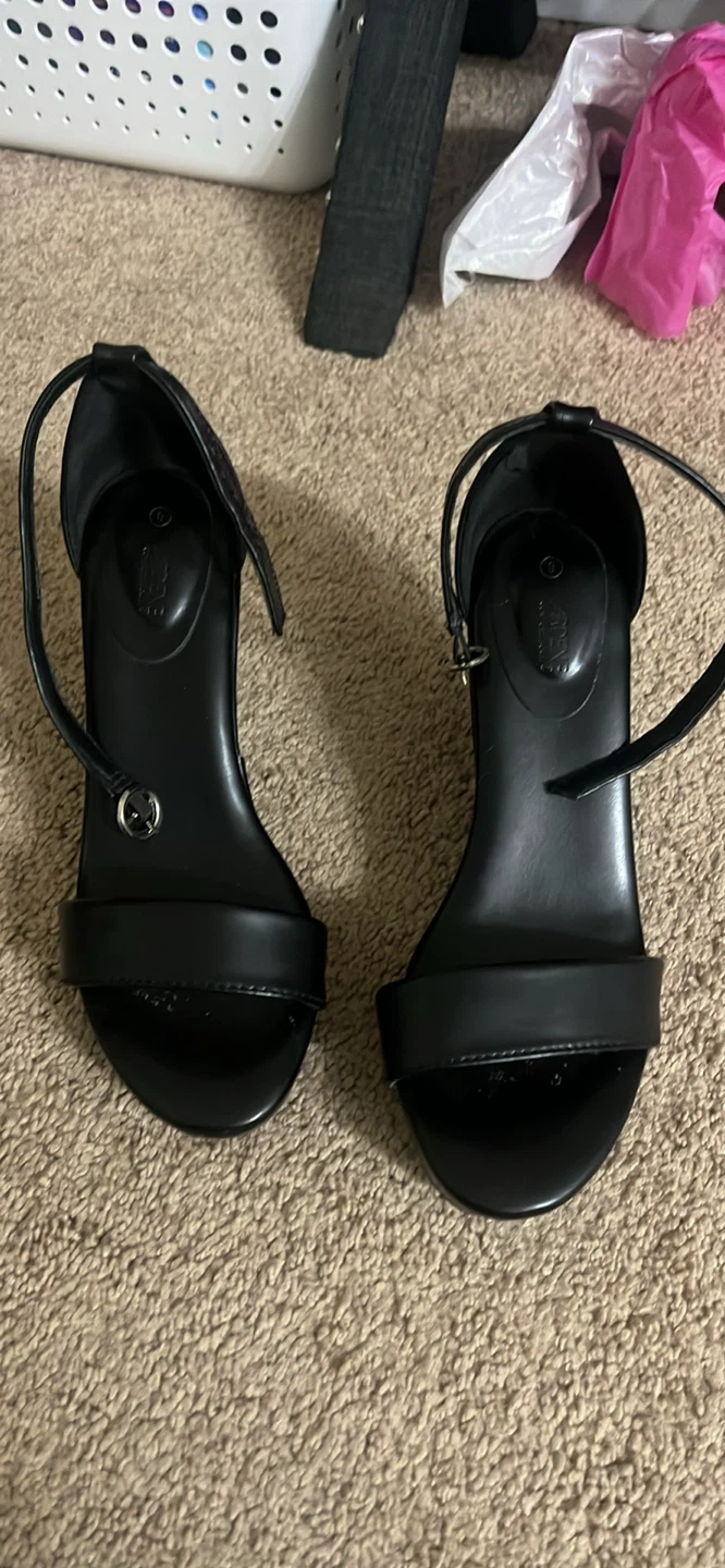 Black Wedge Sandals Size 8