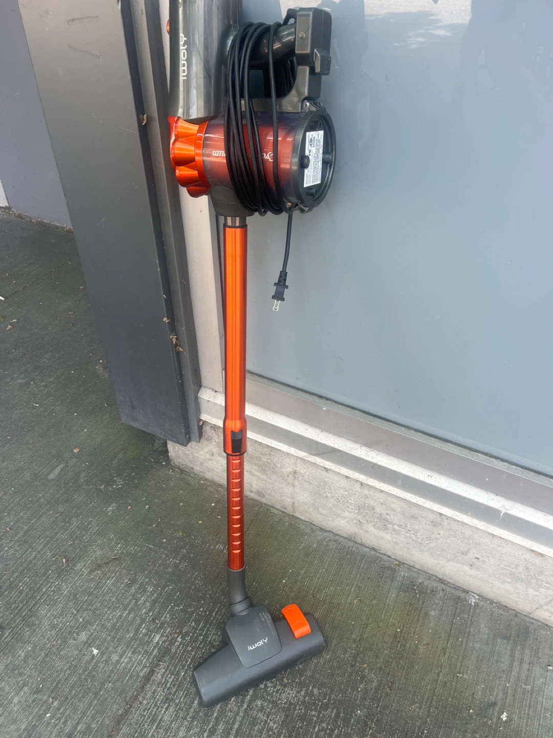 iLOME Stick Vacuum Cleaner - Orange