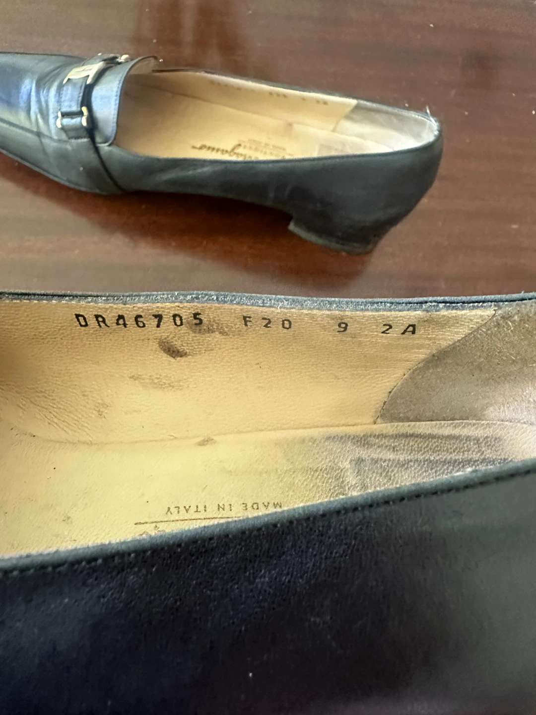 Salvatore Ferragamo Black Leather Gancini Loafer Heels Size 9 - photo 3