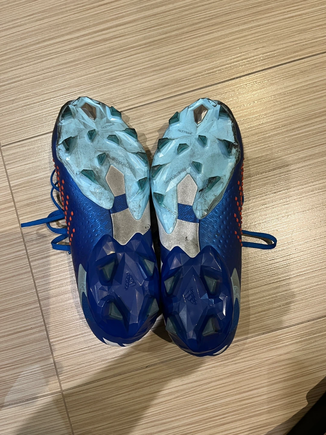 Adidas Predator Cleats with Bag - photo 2