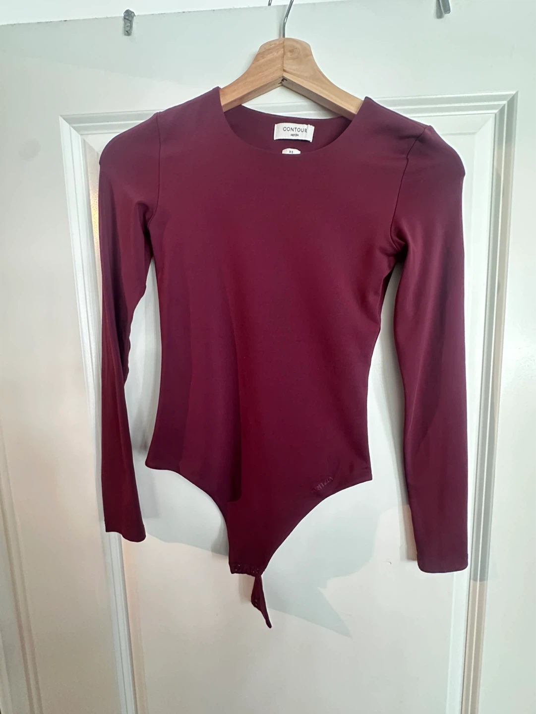 Aritzia Contour Long Sleeve Bodysuit Burgundy XS