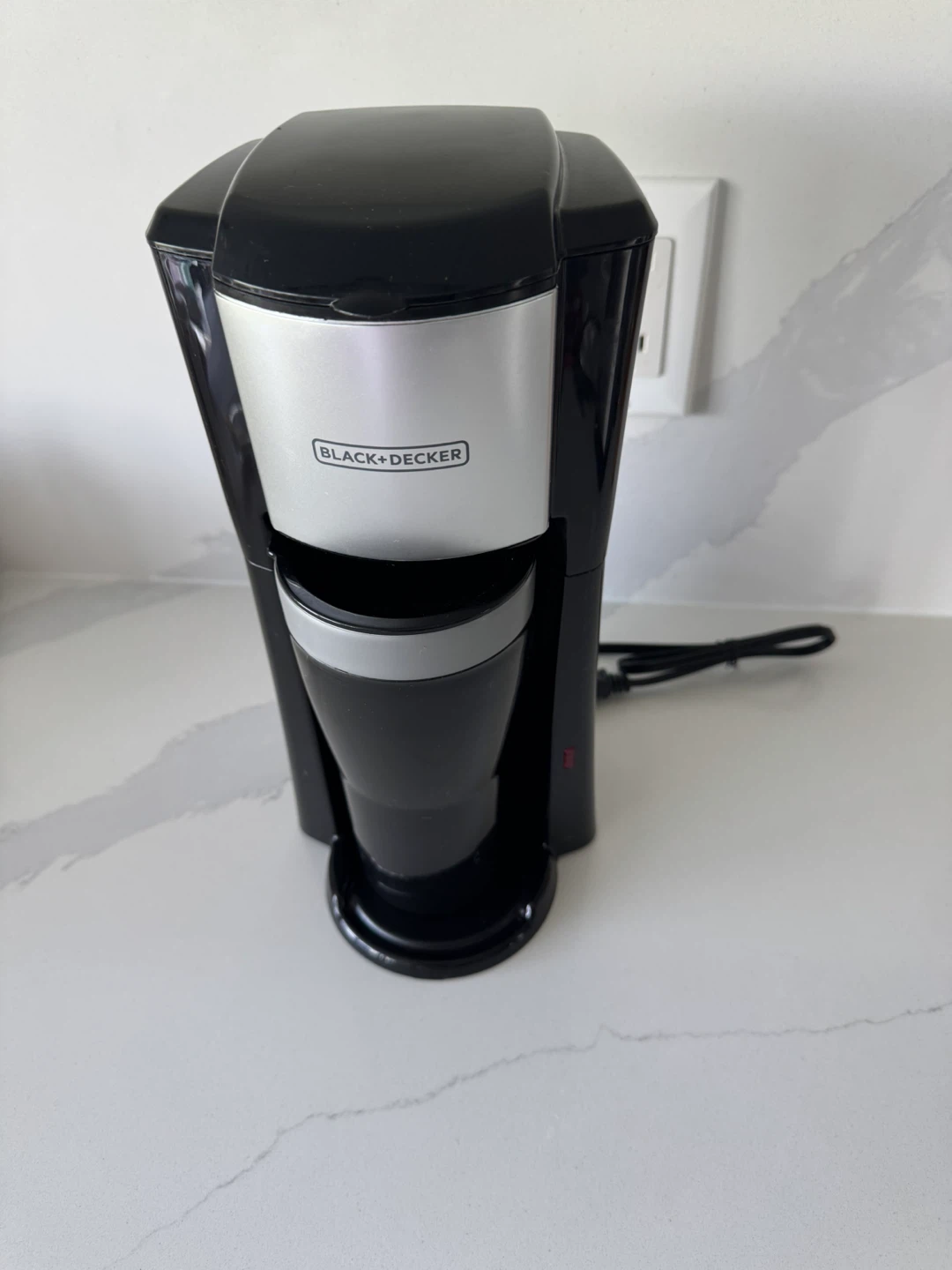 BLACK+DECKER CM618C Single Serve Coffee Maker - photo 2