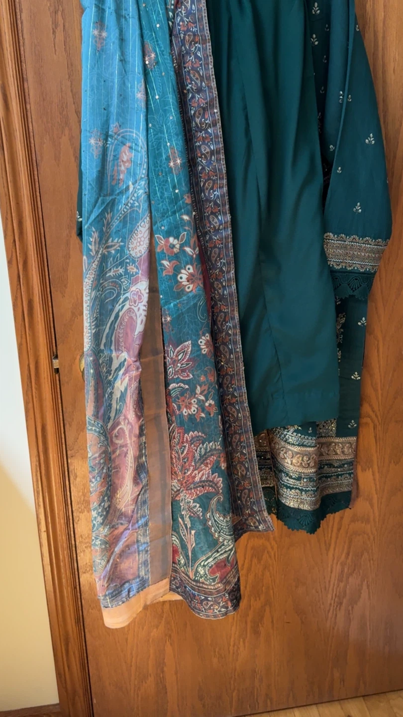 Teal Embroidered Kurti with Dupatta - photo 2
