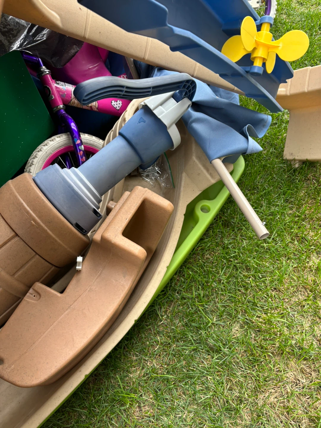 Step2 Outdoor Water Activity Play Table - photo 2