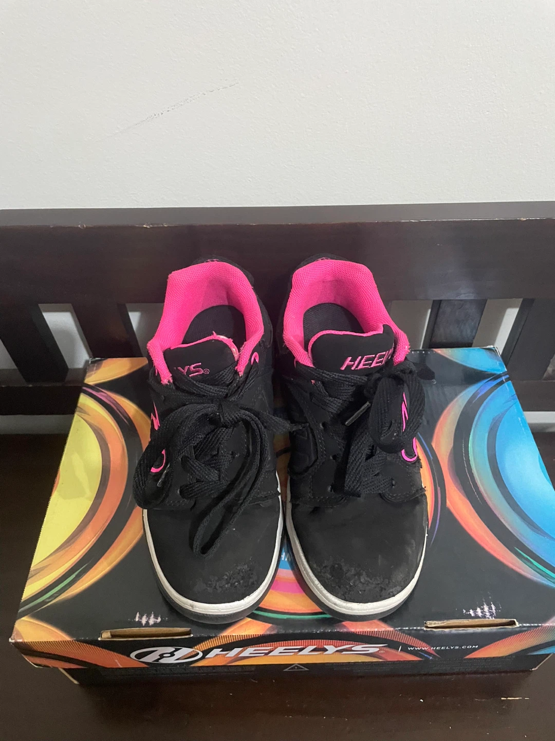 Heelys Black and Pink wheeled shoes - Size US Youth 1 - photo 2