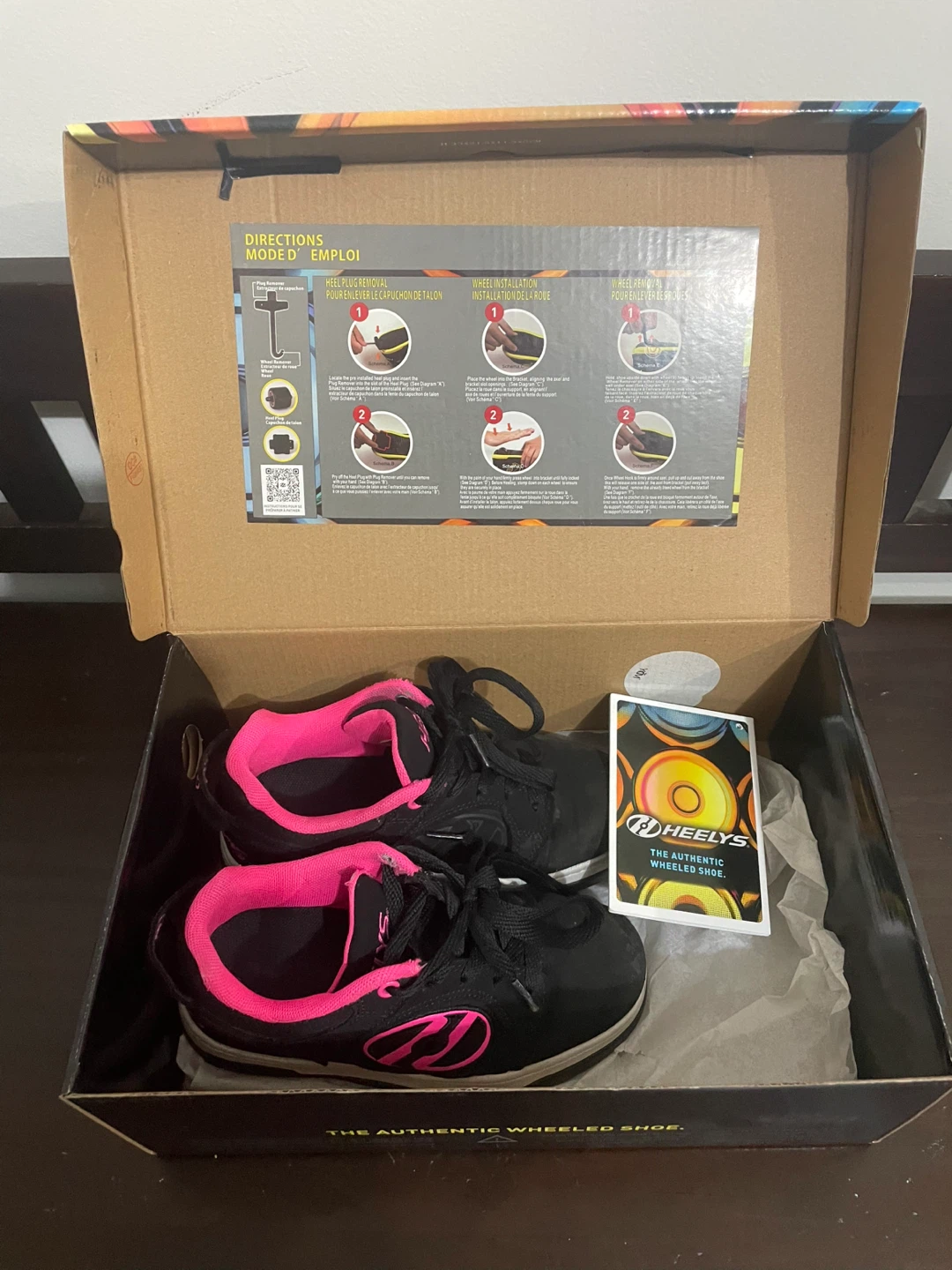 Heelys Black and Pink wheeled shoes - Size US Youth 1 - photo 4