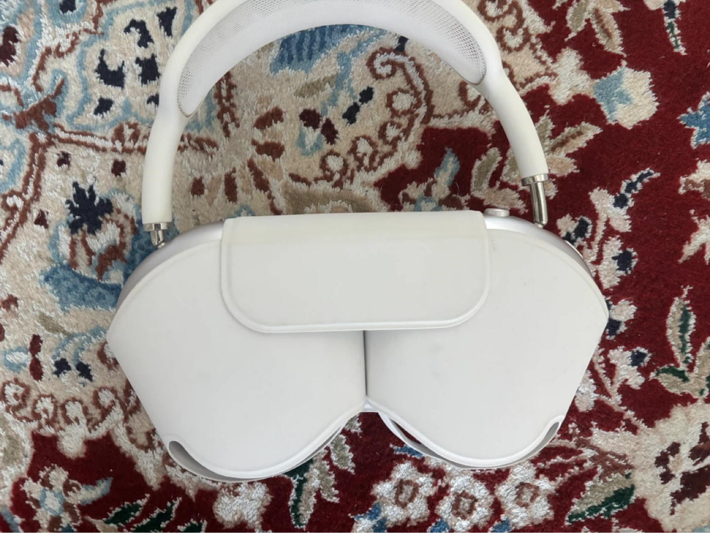 Apple AirPods Max(NEED GONE FAST FIRST OFFER WILL BE ACCEPTED) - photo 2