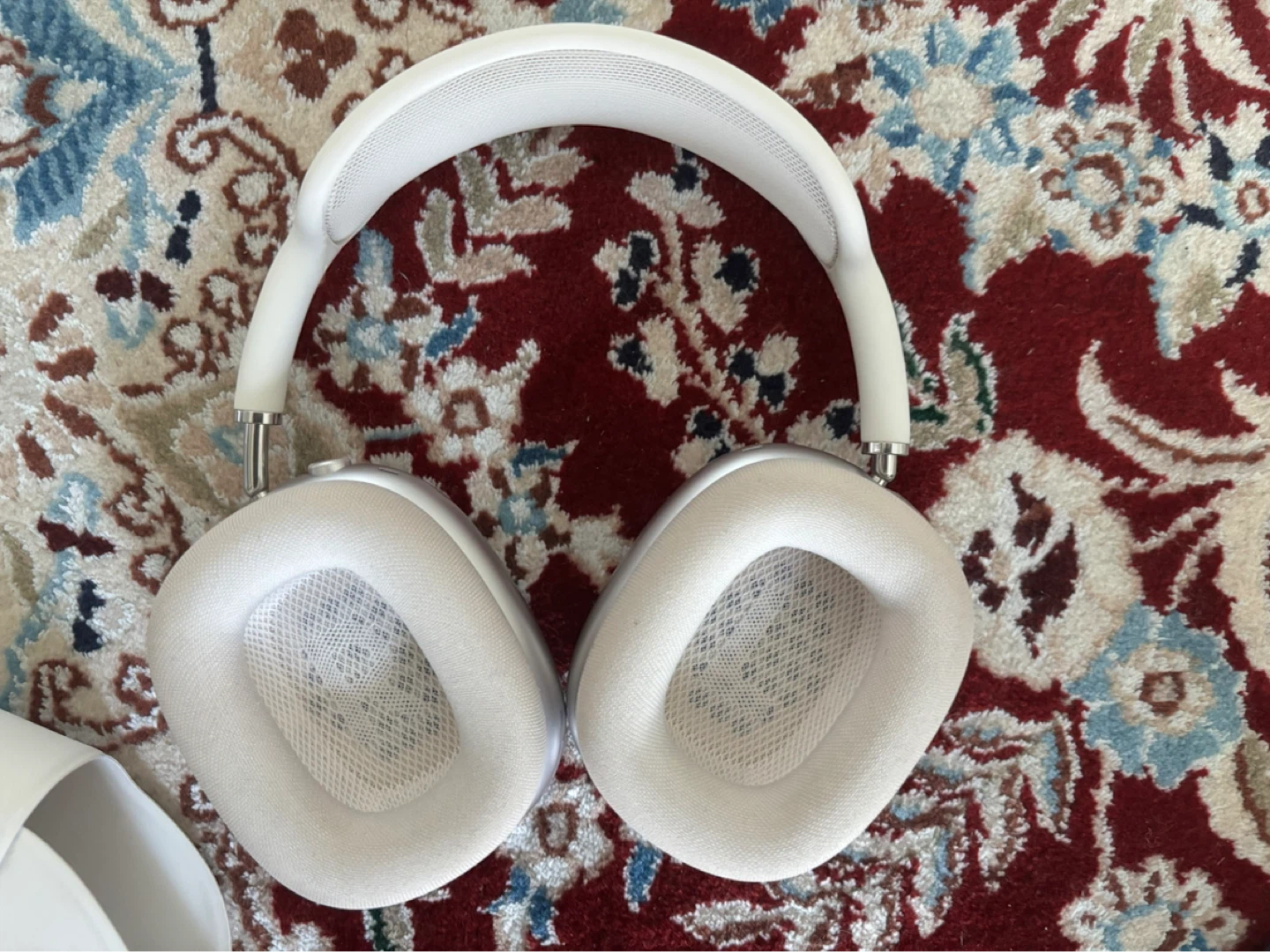 Apple AirPods Max(NEED GONE FAST FIRST OFFER WILL BE ACCEPTED) - photo 3