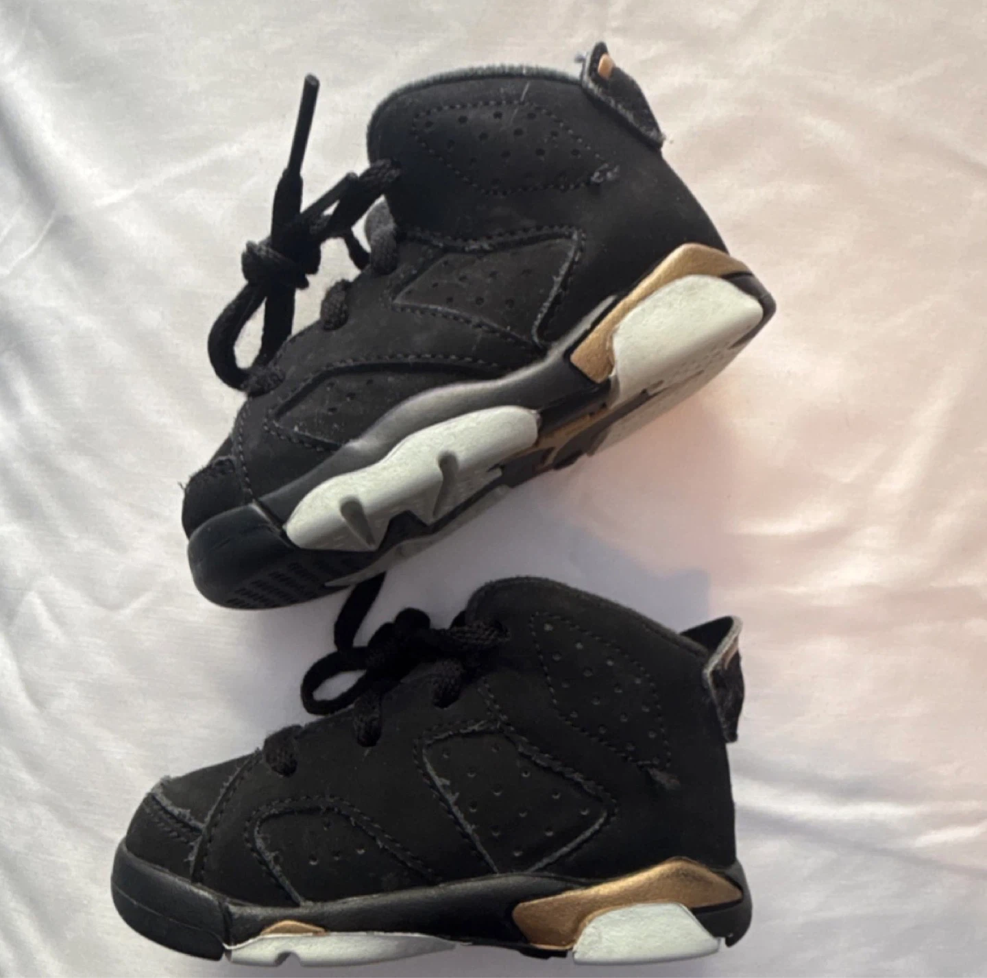 Air Jordan 6 Toddler Shoes - photo 2