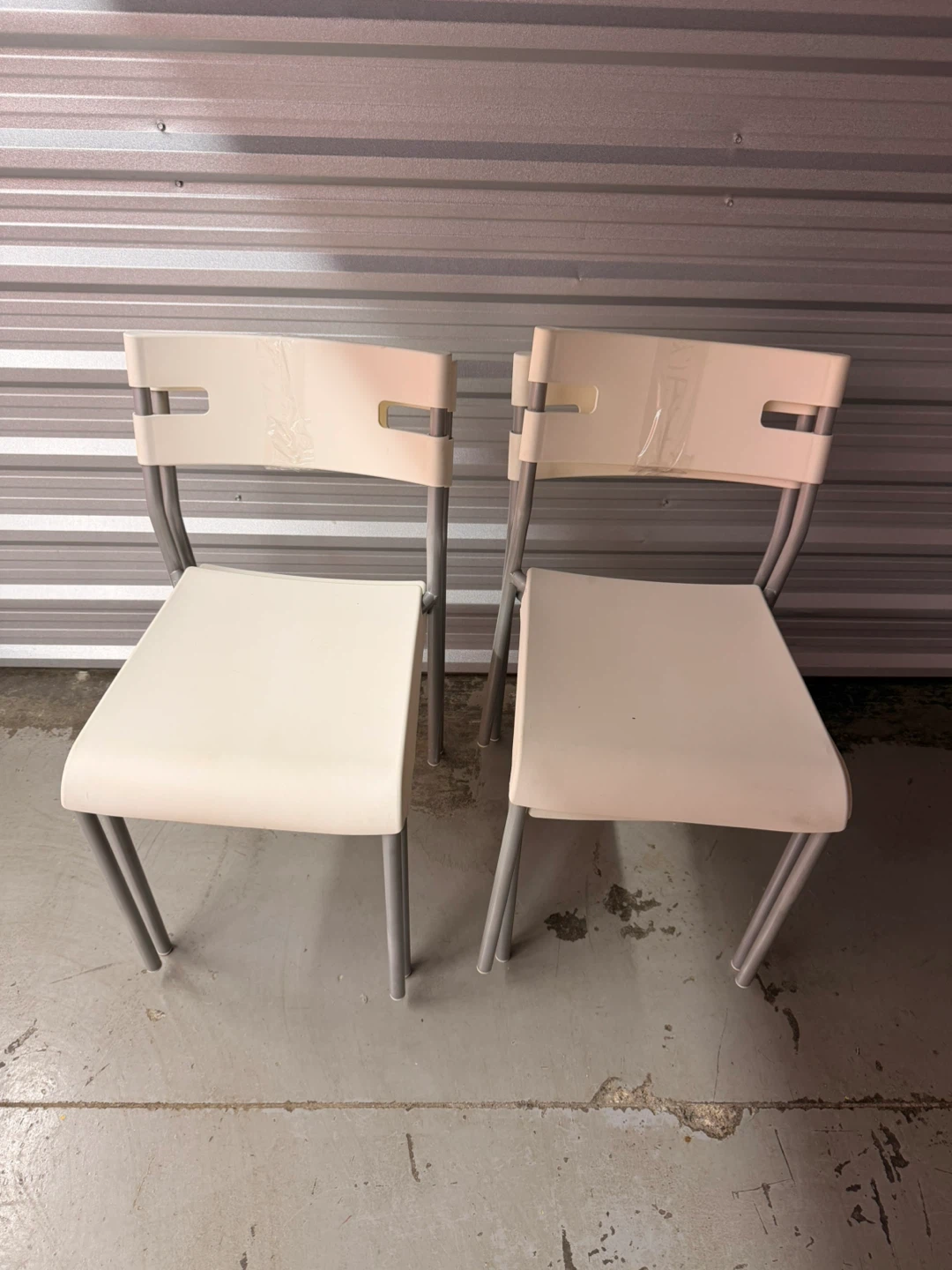 White Dining Table - photo 4