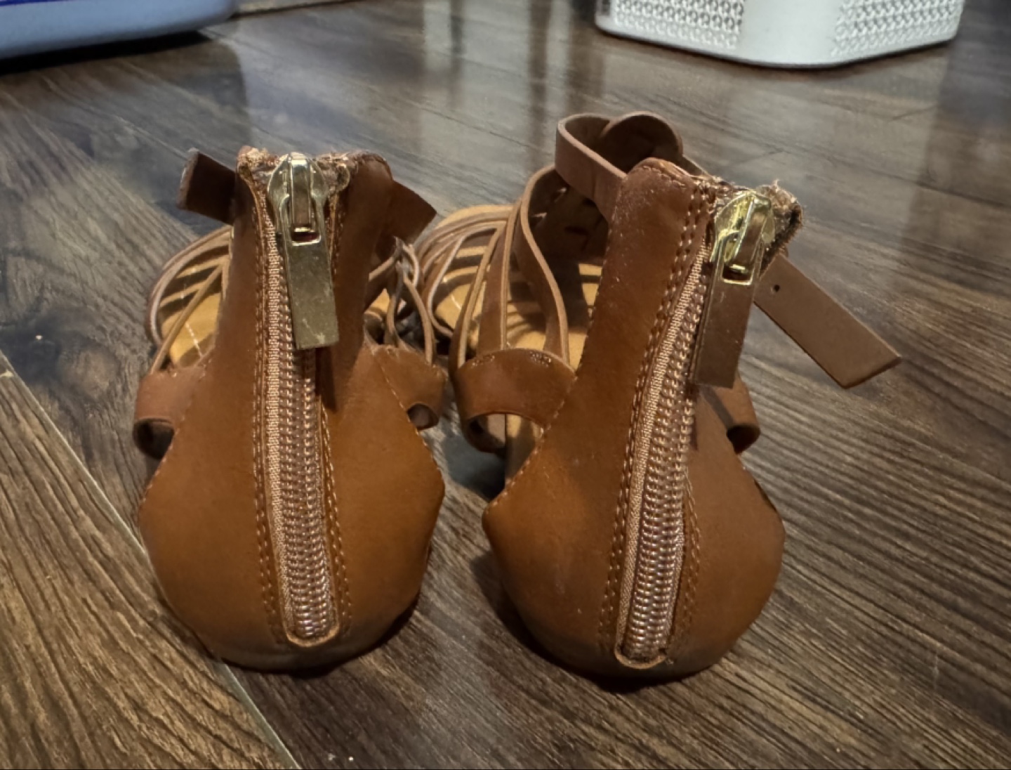 Street Society Brown Gladiator Sandals Size 6 - photo 3