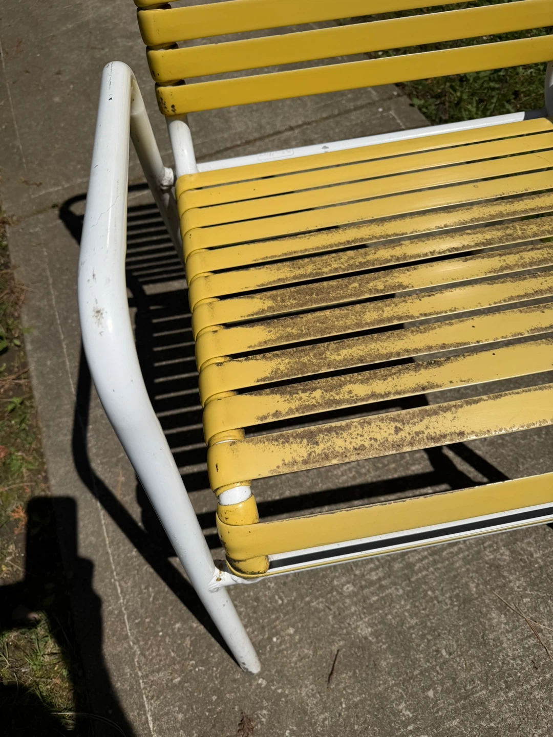 Yellow and White Metal Patio Chair - photo 3