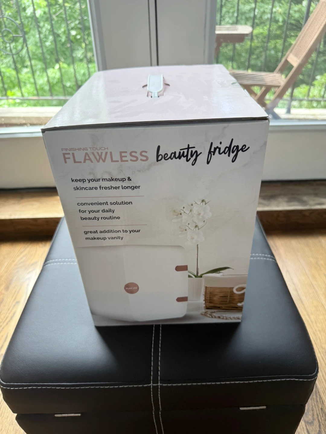 Finishing Touch Flawless Beauty Fridge - photo 2