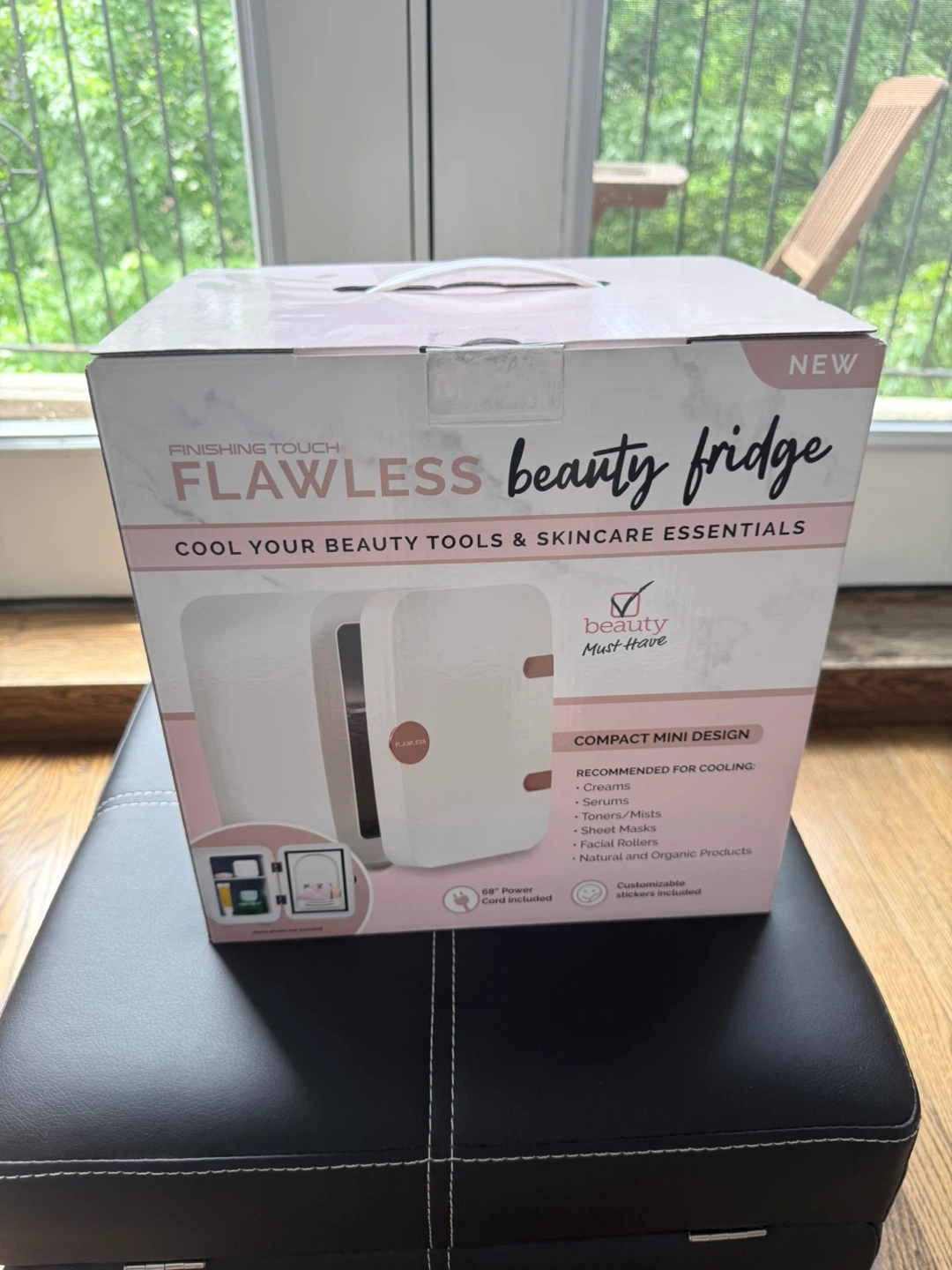 Finishing Touch Flawless Beauty Fridge - photo 4
