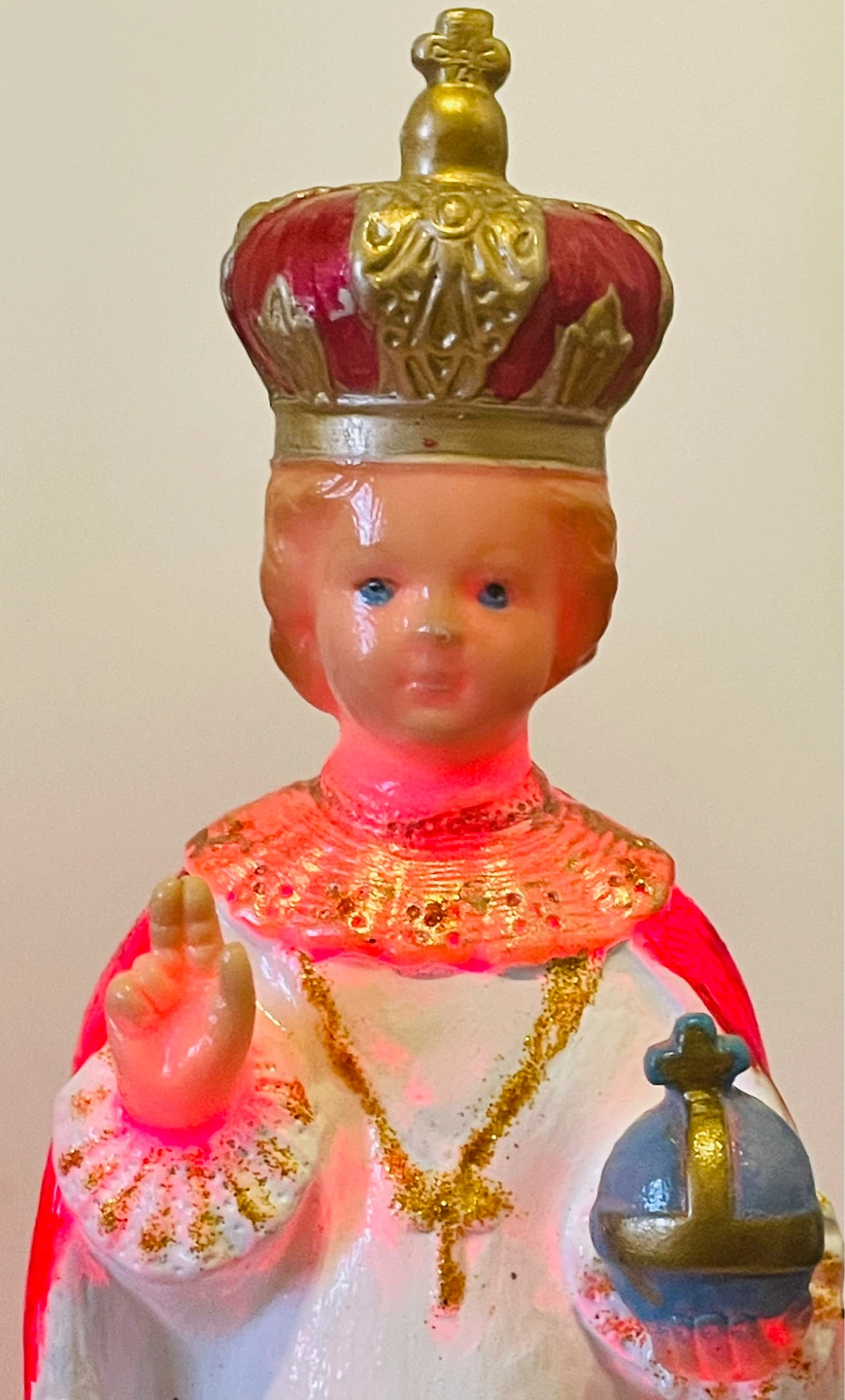 Vintage Illuminated Infant Jesus Figurine with Crown and Orb - photo 2