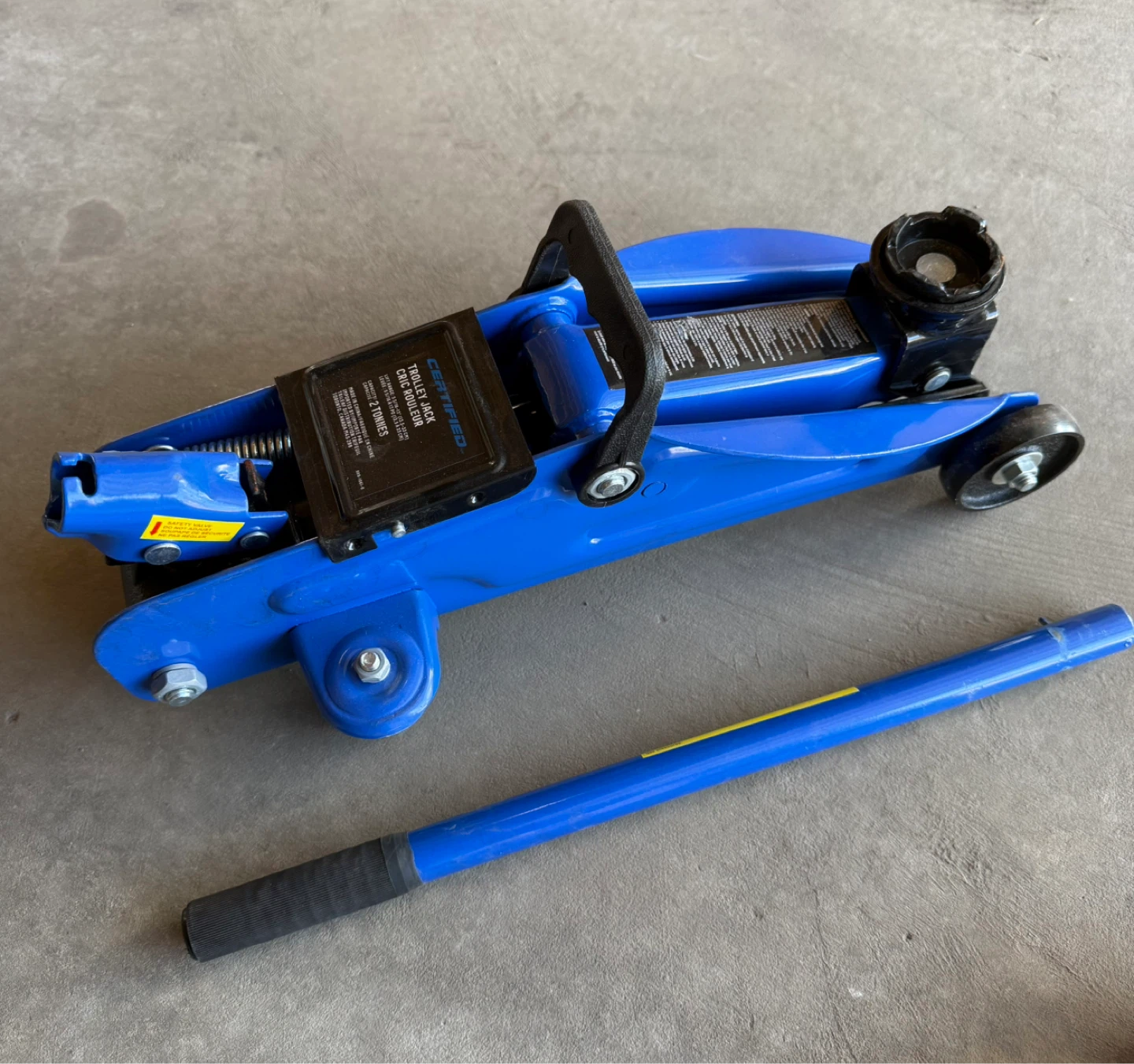 Certified Hydraulic Floor Jack 2 Ton - photo 2