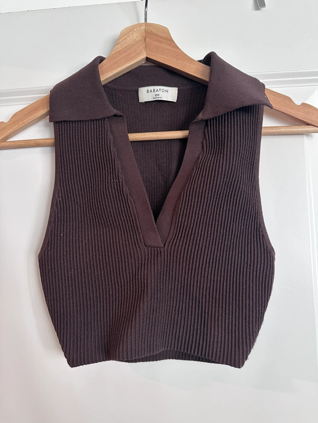 Babaton Brown Sculpt Knit Cropped Top Size 2XS