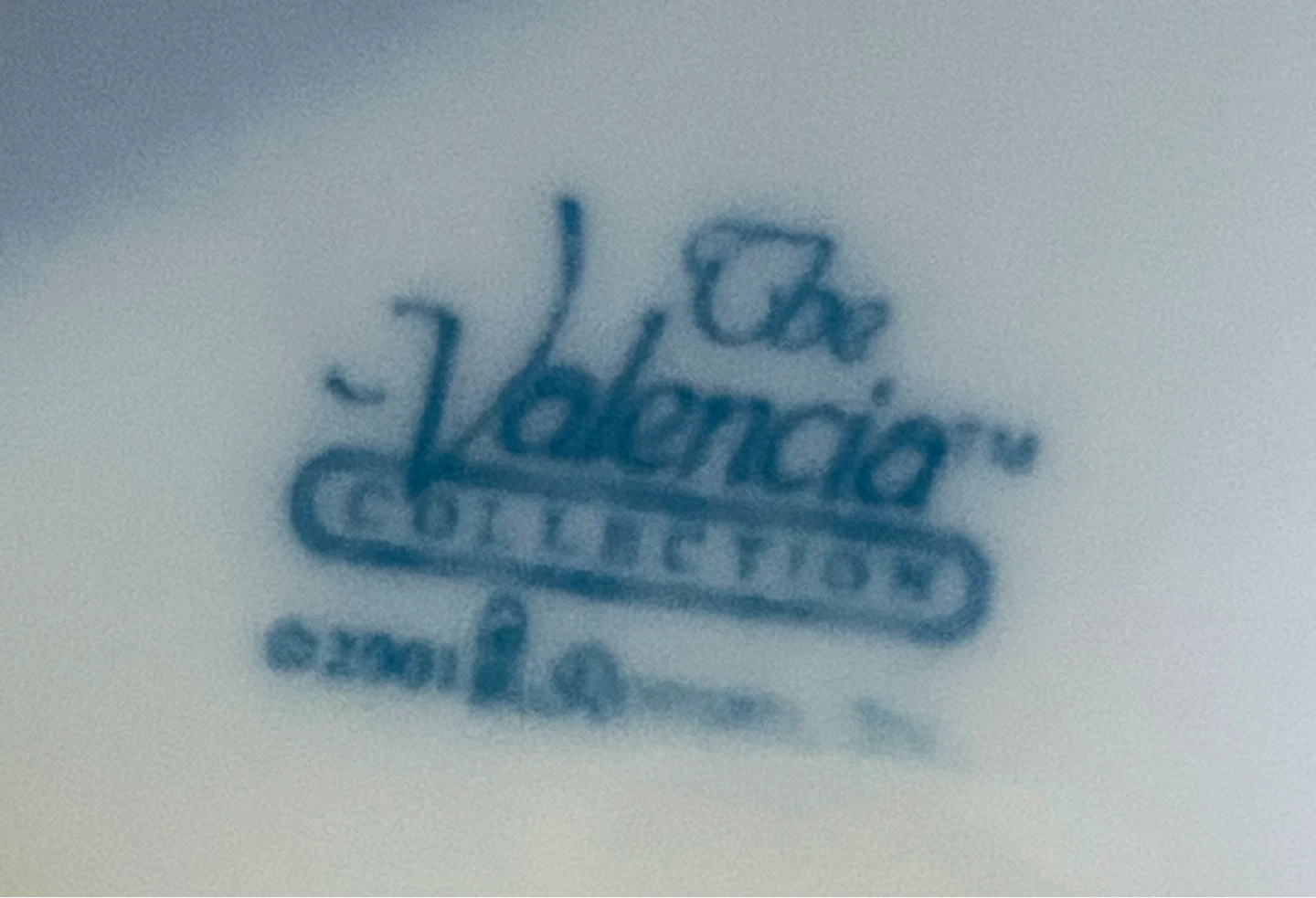 The Valencia Collection Porcelain Figurine - Jesus and Children - photo 2