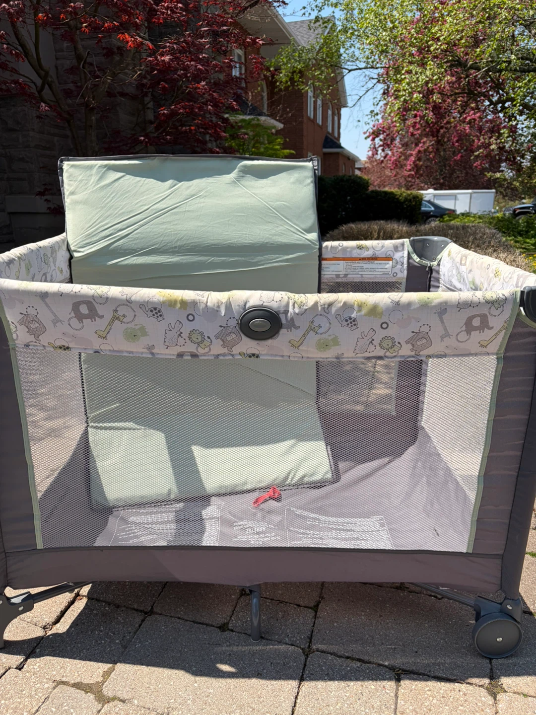 Graco Pack 'n Play Playard - photo 2