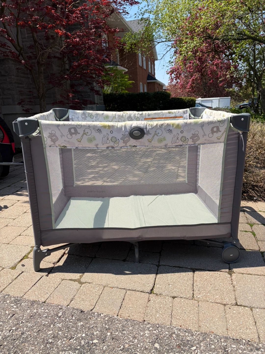 Graco Pack 'n Play Playard