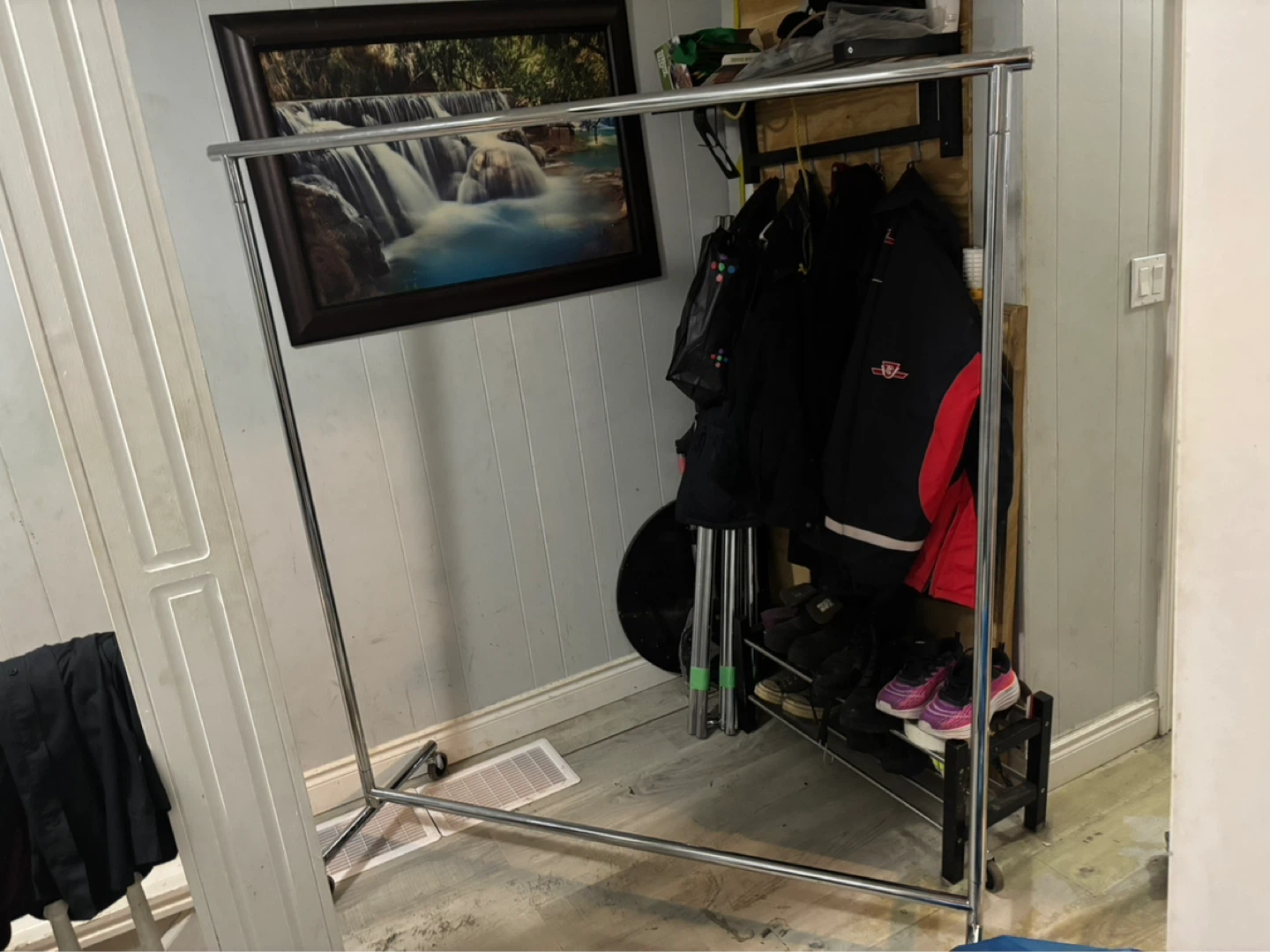 Clothing racks - photo 3