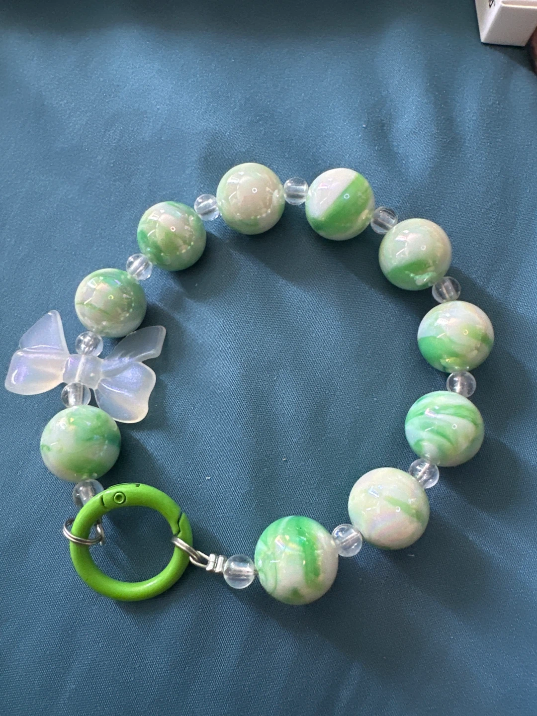 Green and White Beaded Bracelet