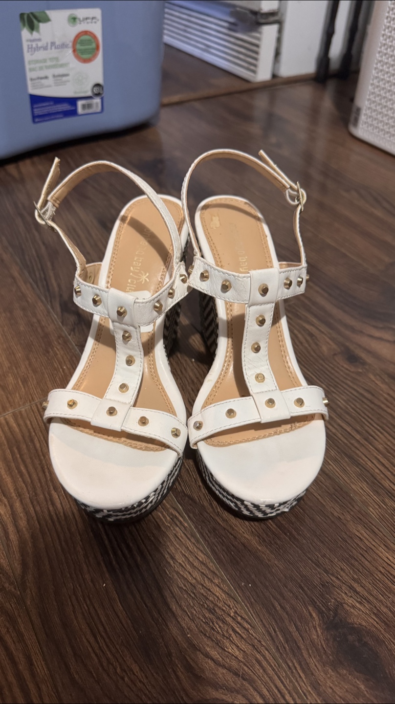 White wedge sandals with black and white patterned heel - photo 4